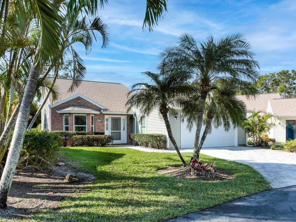 15343 Wimborne LN 8 NAPLES, FL 34110