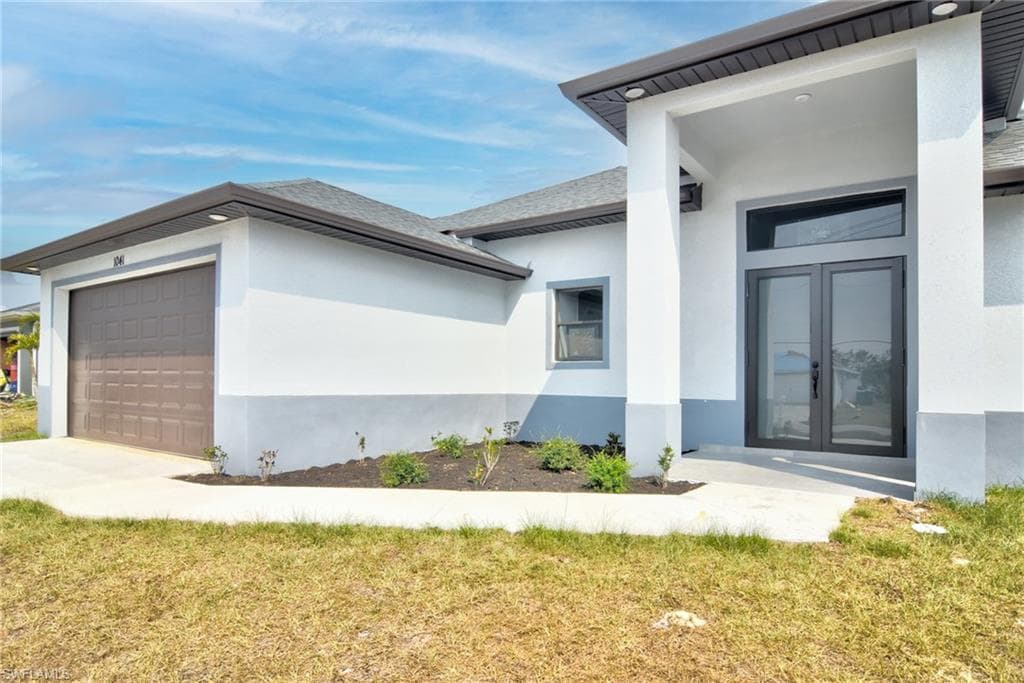 1041 NE 16th PL CAPE CORAL, FL 33909