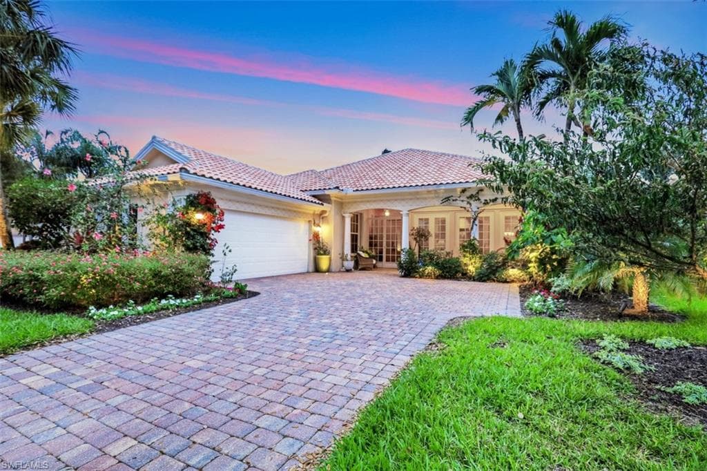 2909 Hatteras WAY NAPLES, FL 34119