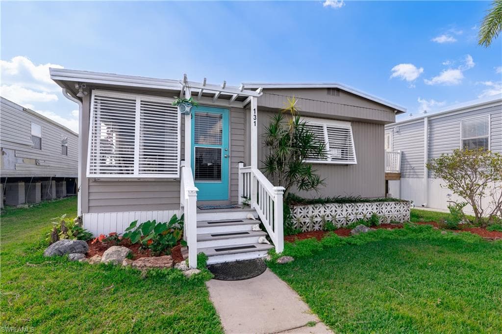 131 7th ST PUNTA GORDA, FL 33982