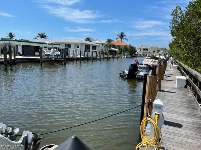 1500 5th AVE S NAPLES, FL 34102