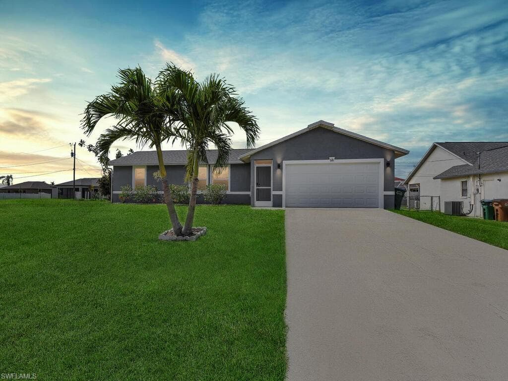616 SW 8th CT CAPE CORAL, FL 33991