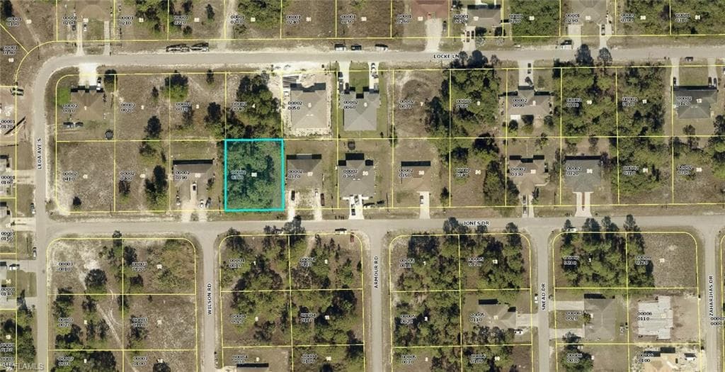 5064 Jones DR LEHIGH ACRES, FL 33973