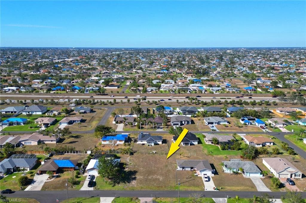 205 27th ST CAPE CORAL, FL 33904