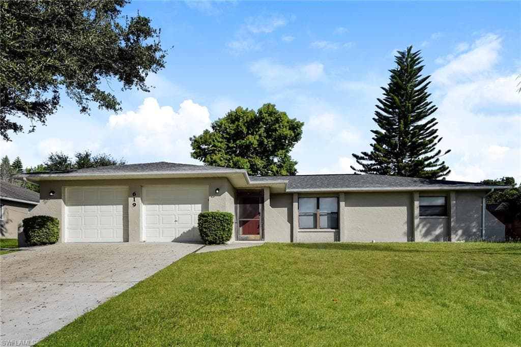 619 SE 27th TER CAPE CORAL, FL 33904