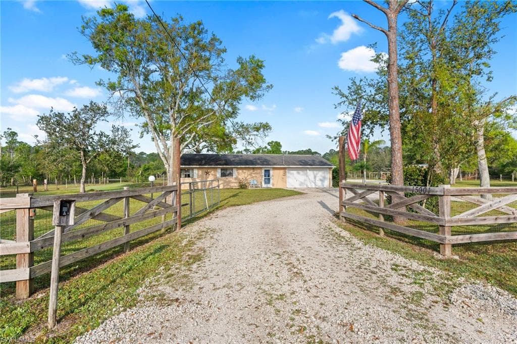 15901 Rasmussen RD PUNTA GORDA, FL 33982