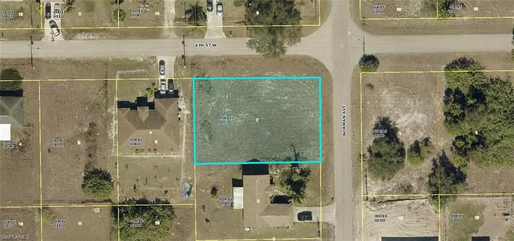 305 Norman AVE LEHIGH ACRES, FL 33971