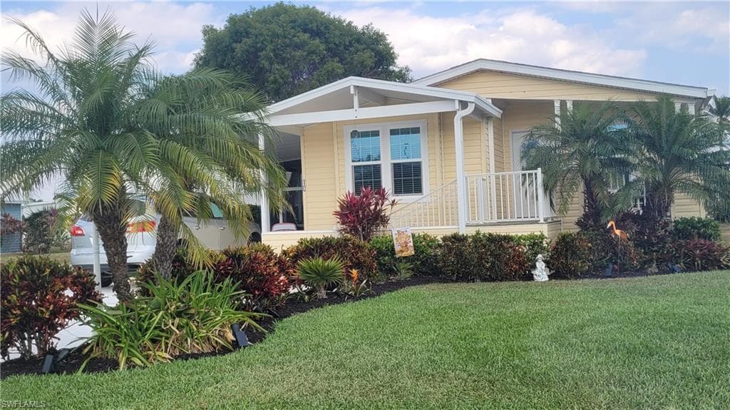 10 San Remo CIR NAPLES, FL 34112