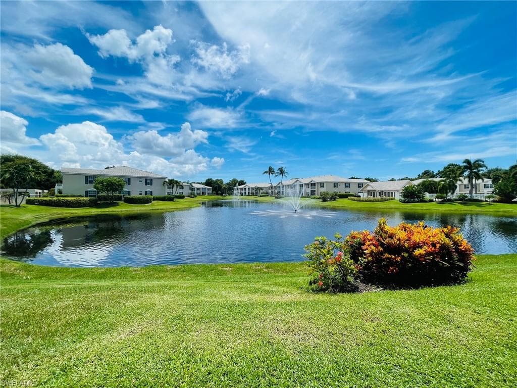 864 Tanbark DR 102 NAPLES, FL 34108