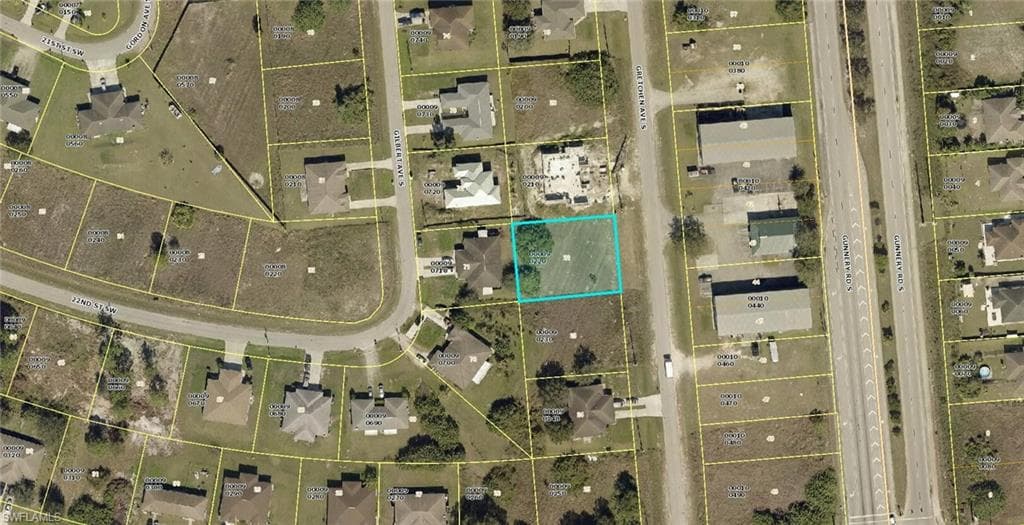 1584-1586 Gretchen AVE S LEHIGH ACRES, FL 33973