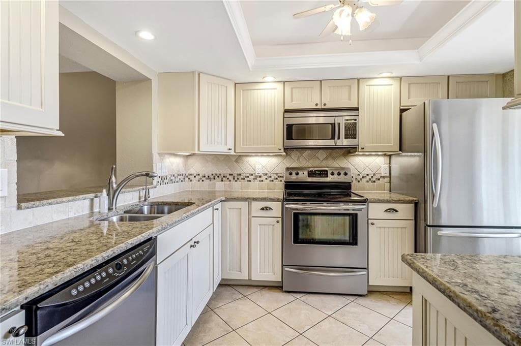 7430 Lake Breeze DR 206 FORT MYERS, FL 33907