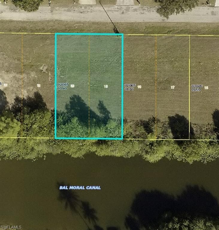 1122 NE 12th ST CAPE CORAL, FL 33909