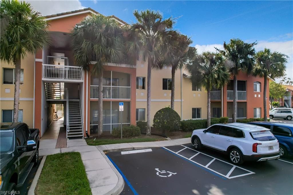 6450 Aragon WAY 206 FORT MYERS, FL 33966