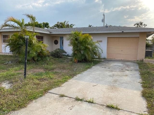 5206 Santa Rosa CT CAPE CORAL, FL 33904