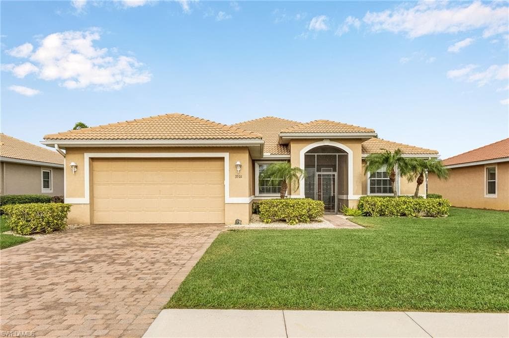 3301 Magnolia Landing LN NORTH FORT MYERS, FL 33917