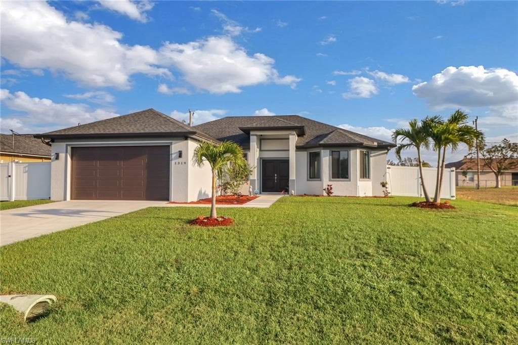 1319 SW 32nd TER CAPE CORAL, FL 33914