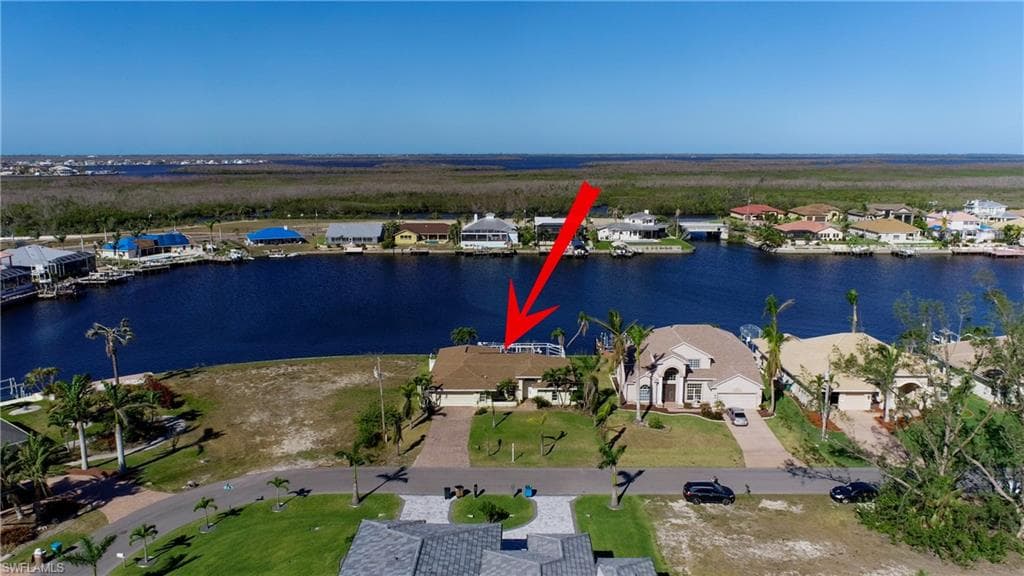 310 SW 38th PL CAPE CORAL, FL 33991