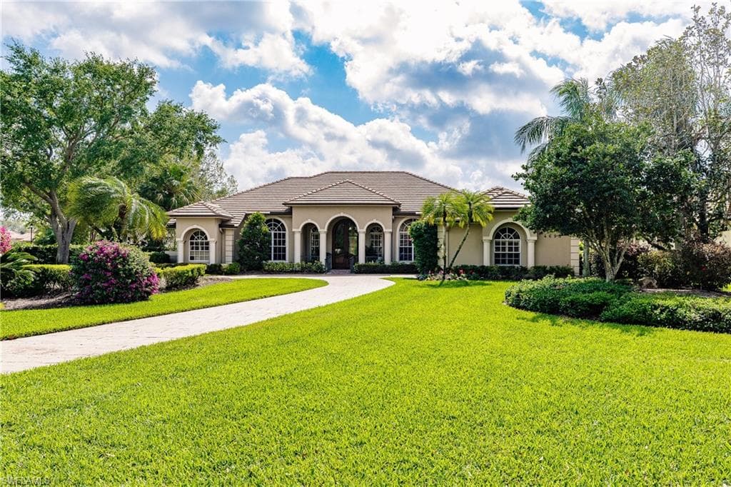 4698 Shearwater LN NAPLES, FL 34119