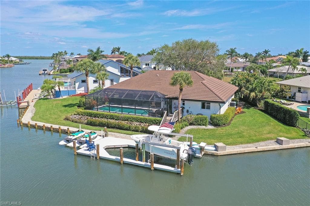 230 Geranium CT MARCO ISLAND, FL 34145