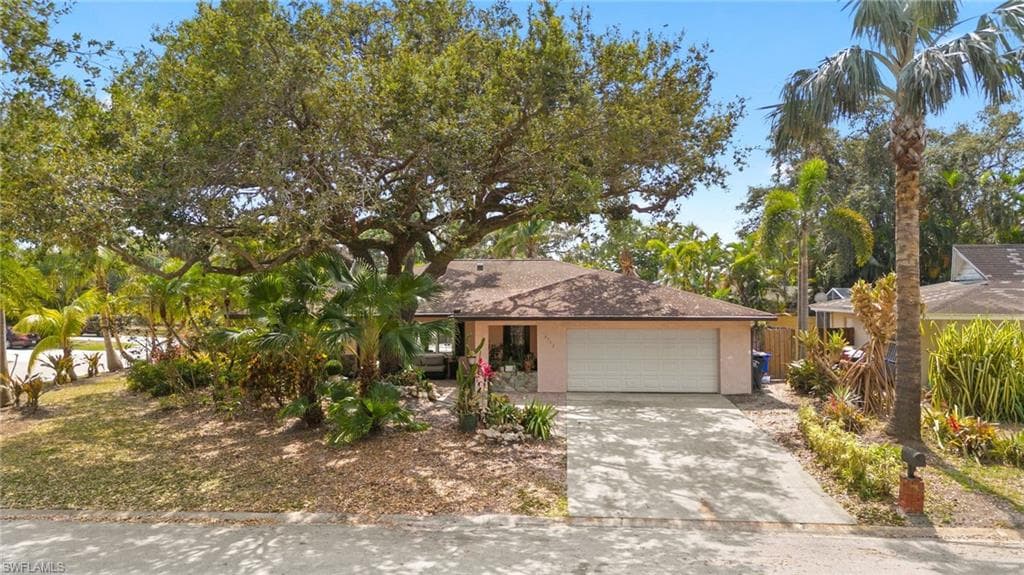 4712 Mi Casa CT FORT MYERS, FL 33901