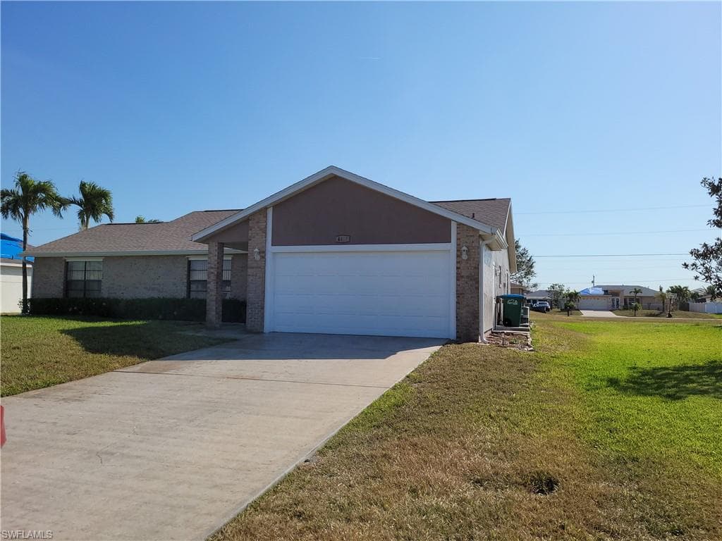 4417 SW 15th AVE CAPE CORAL, FL 33914
