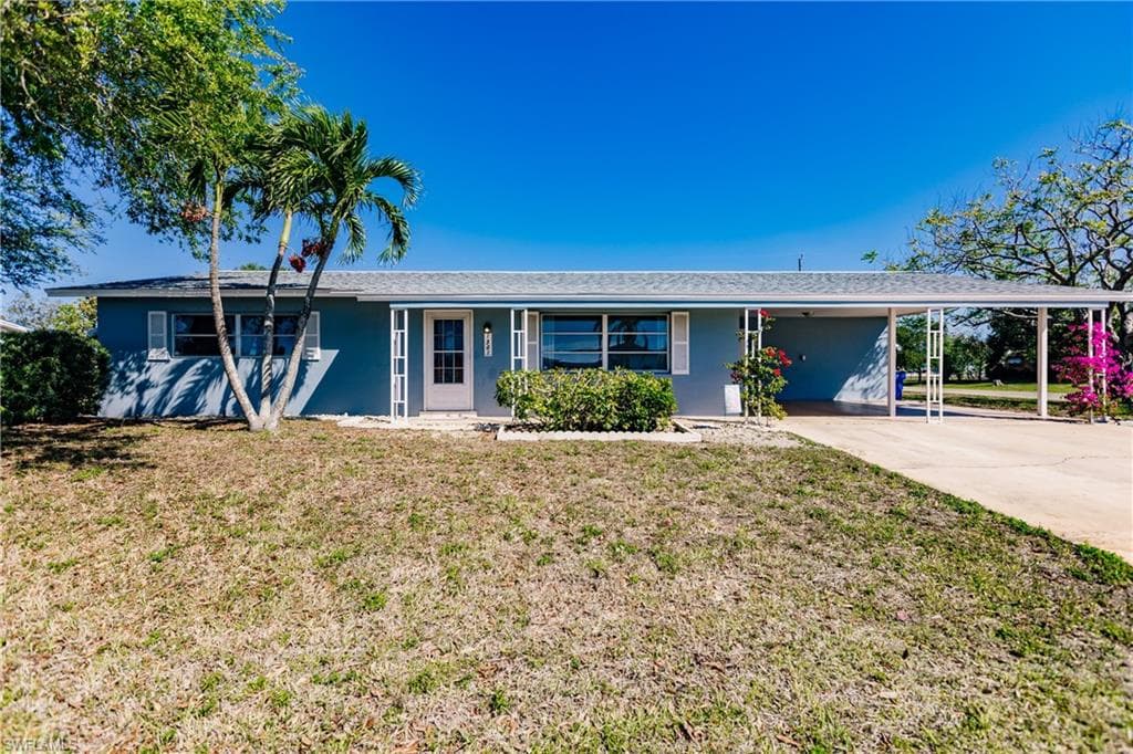 1501 Huntdale ST E LEHIGH ACRES, FL 33936