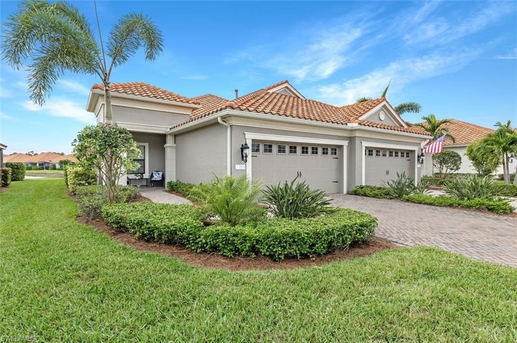 4504 Waterscape LN FORT MYERS, FL 33966