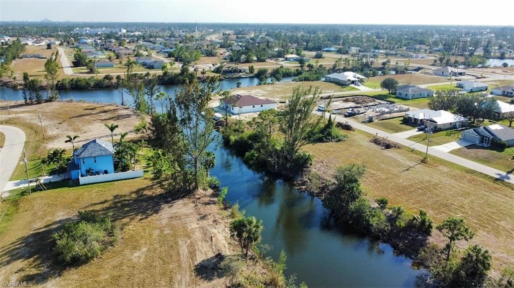 4324 NE 21st AVE CAPE CORAL, FL 33909