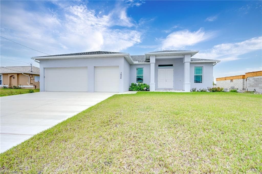 1636 2nd ST CAPE CORAL, FL 33993