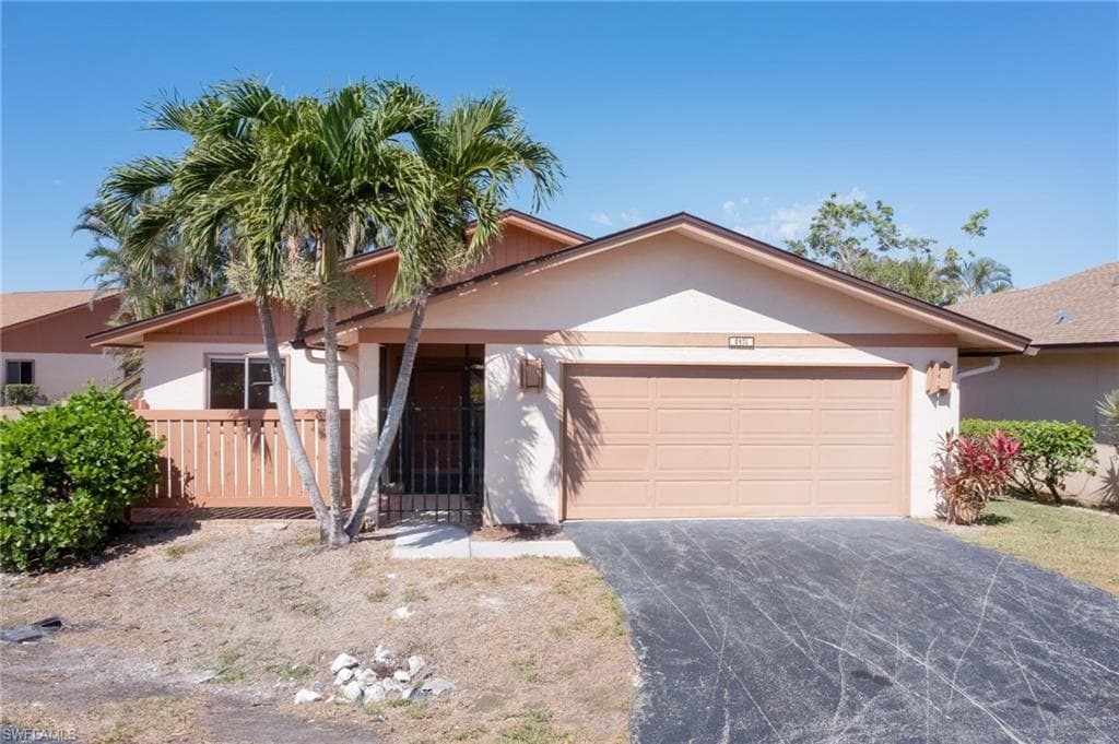 6471 Royal Woods DR FORT MYERS, FL 33908