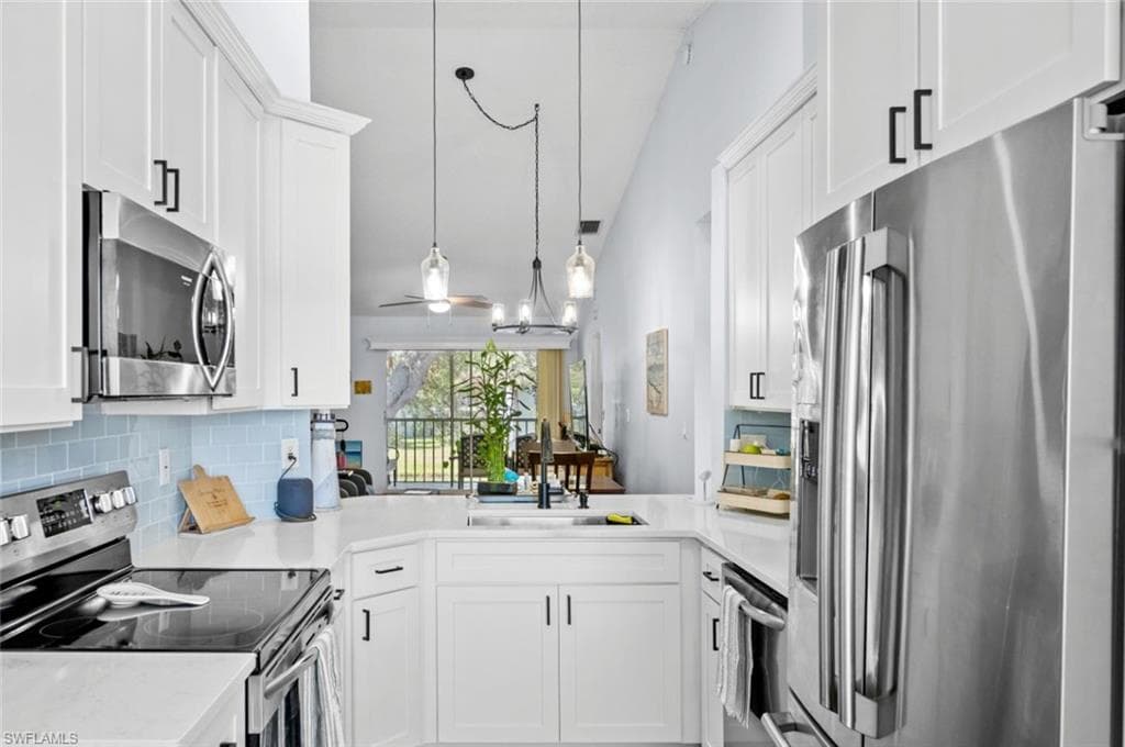 137 Wading Bird CIR F-203 NAPLES, FL 34110