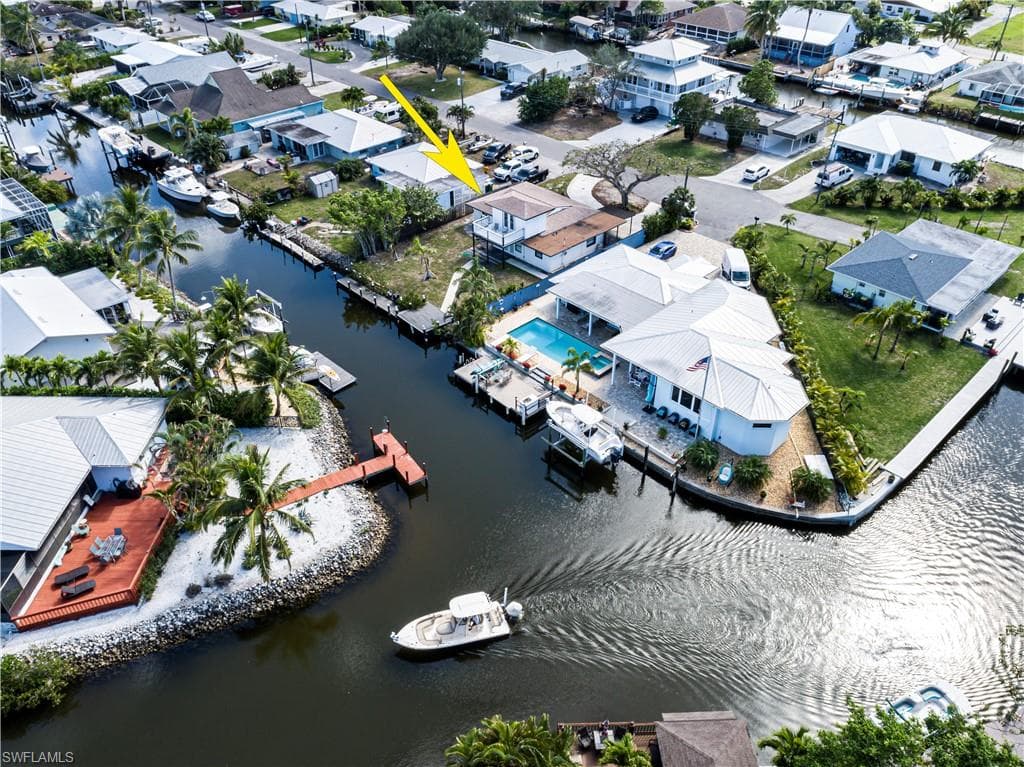 2649 Riverview DR NAPLES, FL 34112