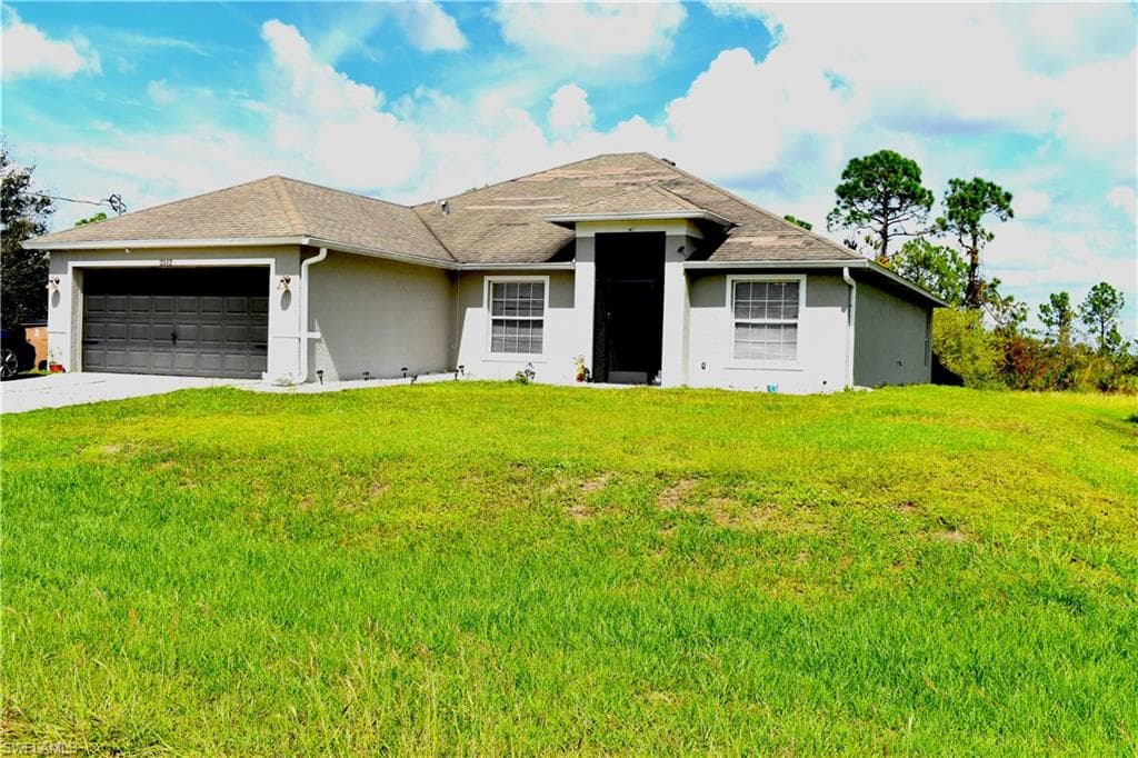 2512 20th ST W LEHIGH ACRES, FL 33971