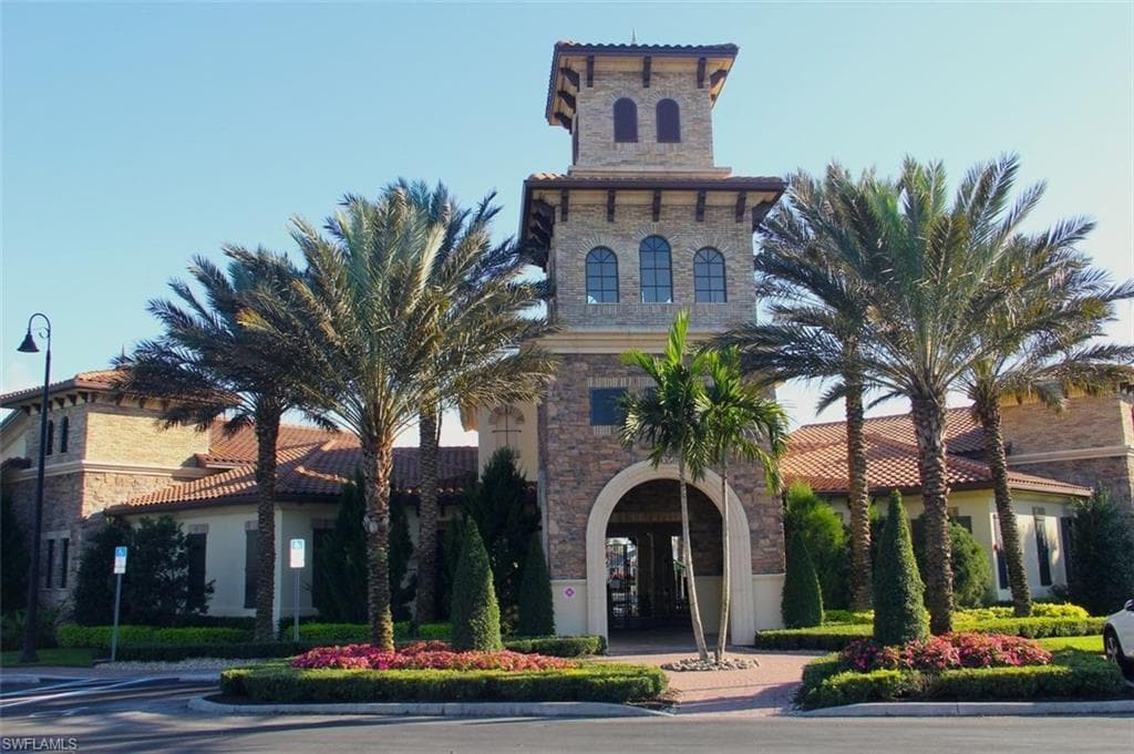 9184 Glenforest DR NAPLES, FL 34120