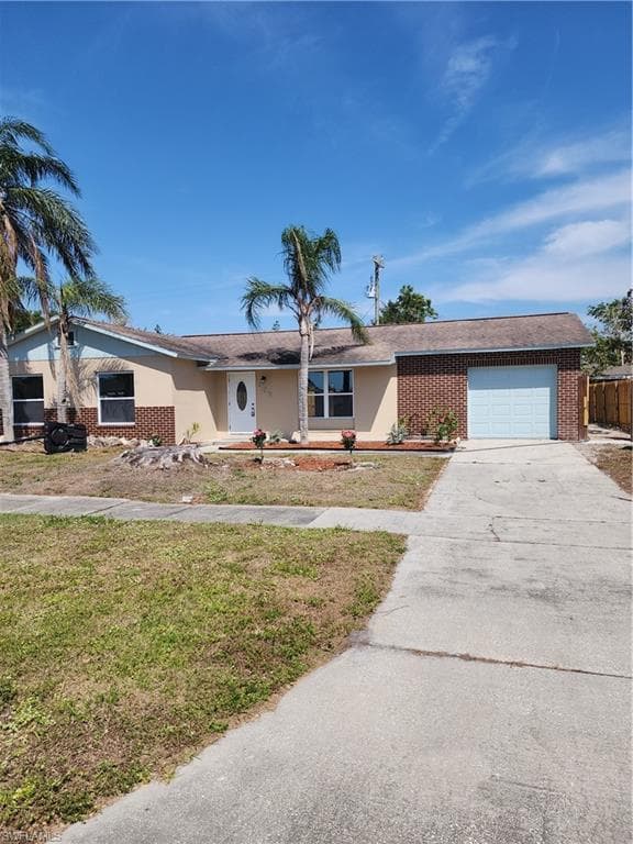 936 Jolly RD NORTH FORT MYERS, FL 33903