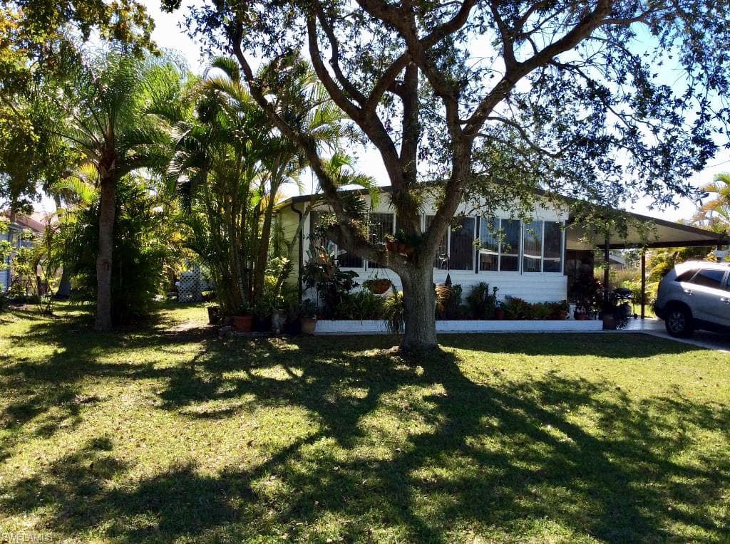 26302 Queen Mary LN BONITA SPRINGS, FL 34135