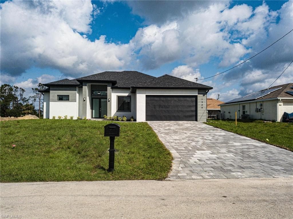 1505 NE 43rd TER CAPE CORAL, FL 33909