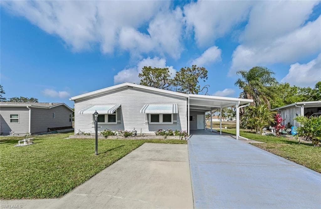 137 Belle Isle CIR NAPLES, FL 34112