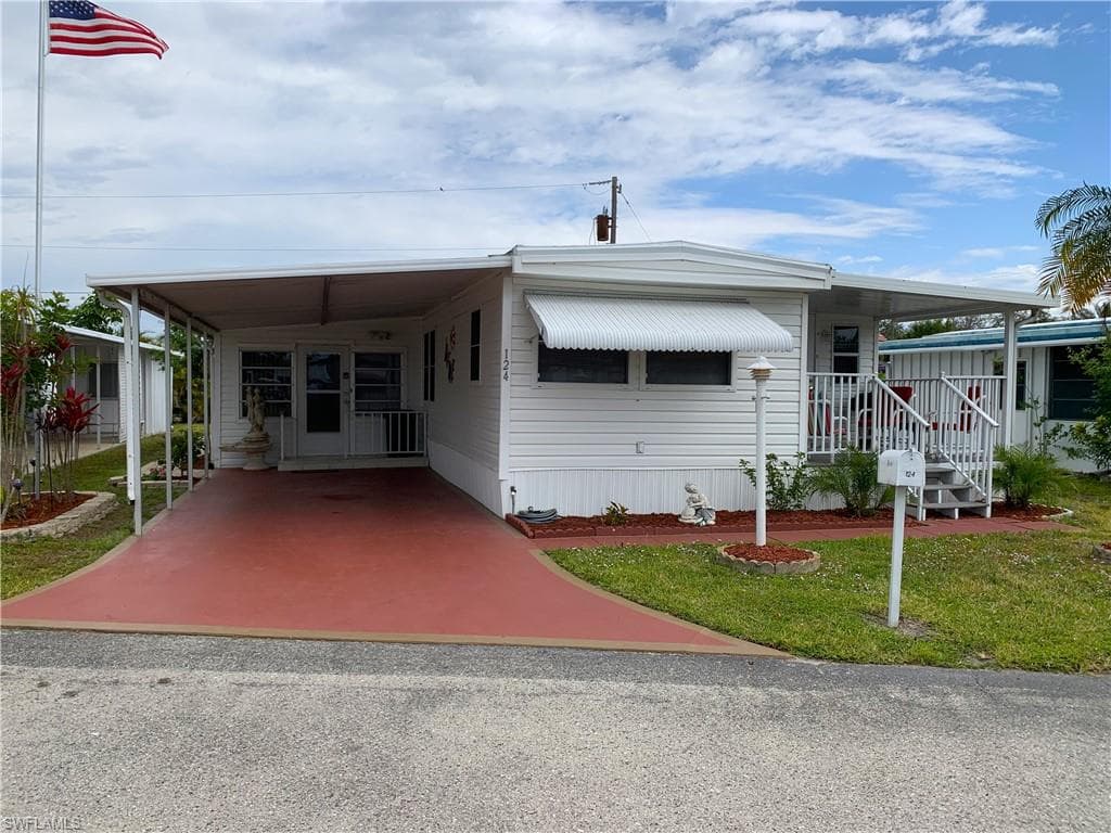 124 Rose LN 112 NAPLES, FL 34114