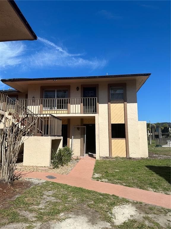 16881 Davis RD 716 FORT MYERS, FL 33908