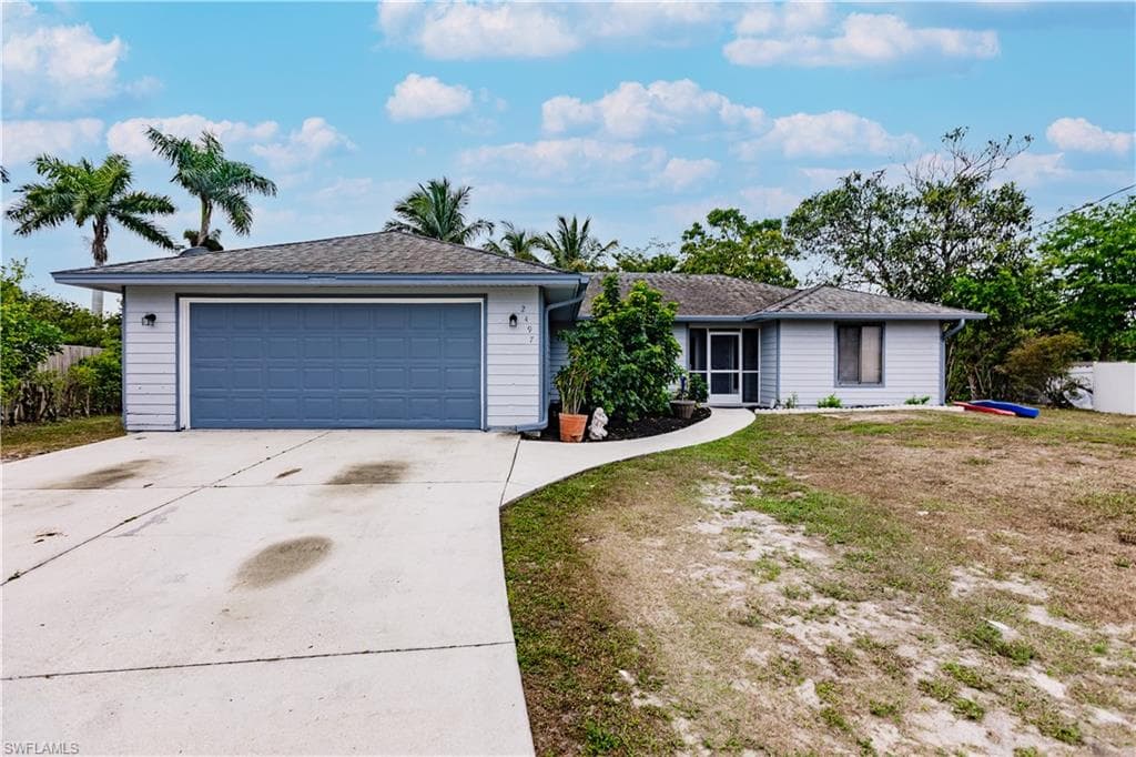 2497 54th TER SW NAPLES, FL 34116