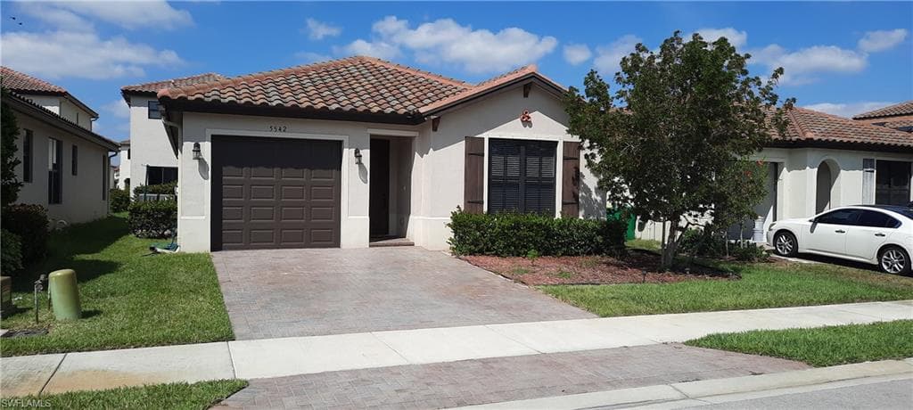5542 Useppa DR AVE MARIA, FL 34142
