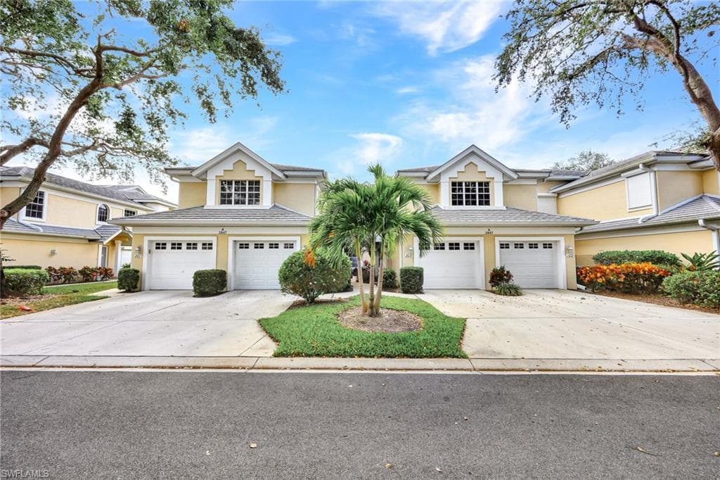2847 Aintree LN A202 NAPLES, FL 34112