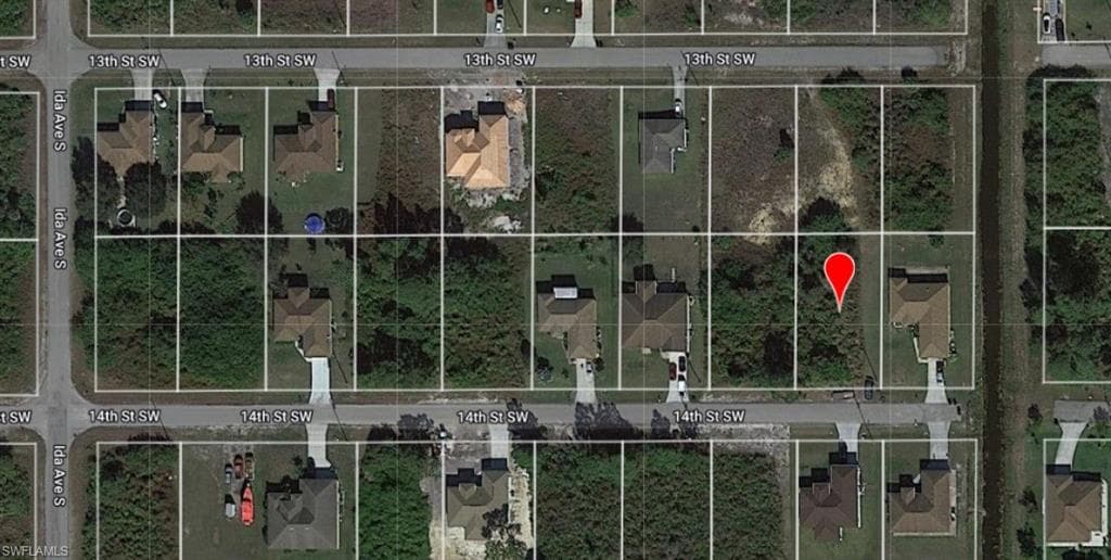 2802 14th ST SW LEHIGH ACRES, FL 33976