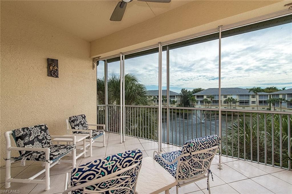 815 Bentwater CIR 202 NAPLES, FL 34108