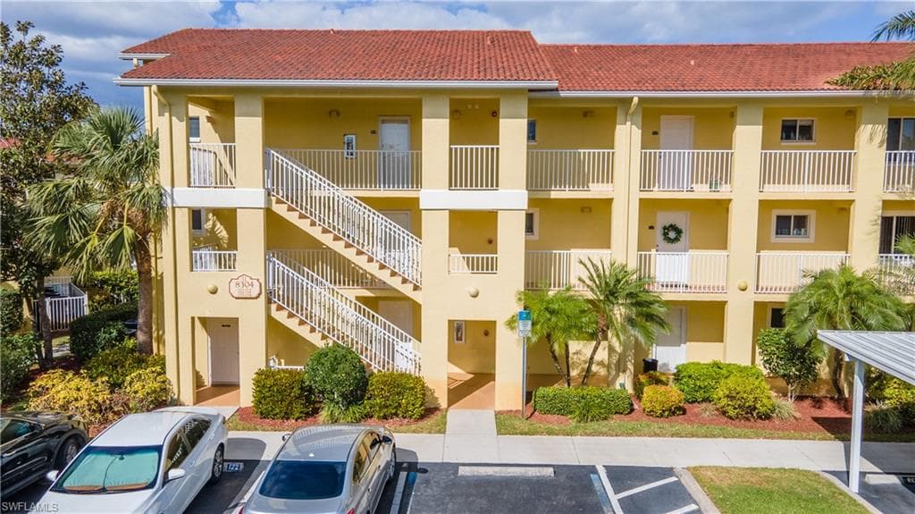 8304 Key Royal CIR 1714 NAPLES, FL 34119