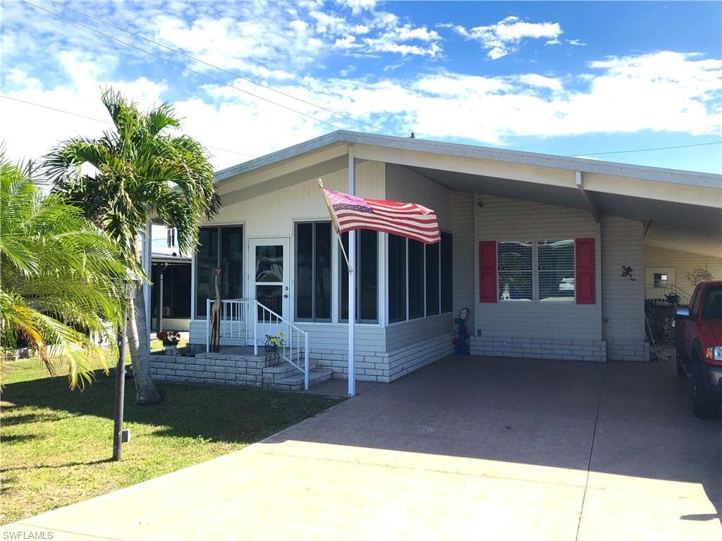 5121 Fiddleleaf DR FORT MYERS, FL 33905