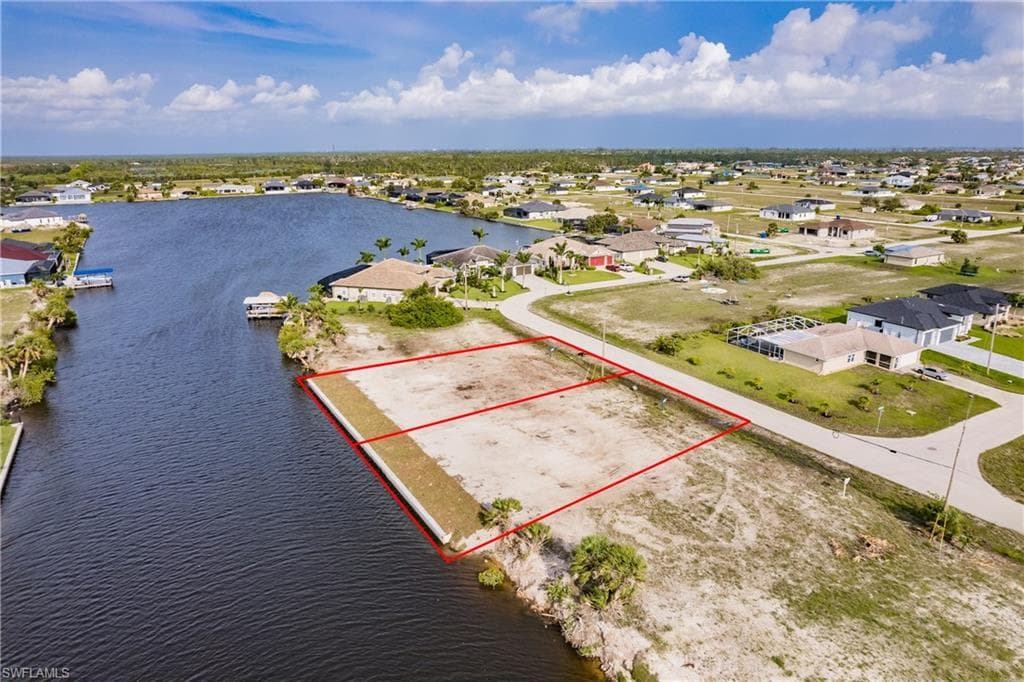 4407 NW 35th TER CAPE CORAL, FL 33993