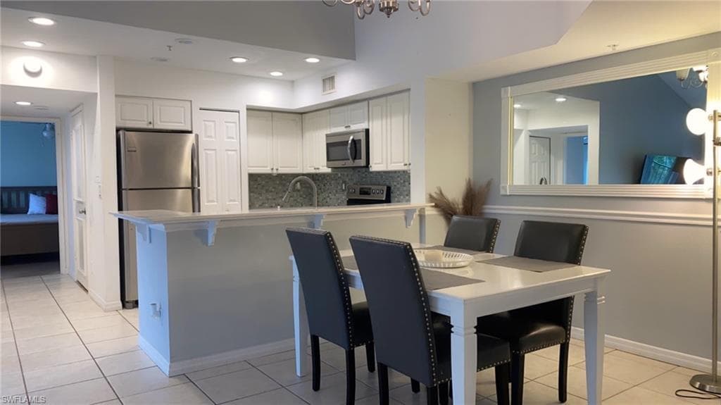 1235 Wildwood Lakes BLVD 4-303 NAPLES, FL 34104