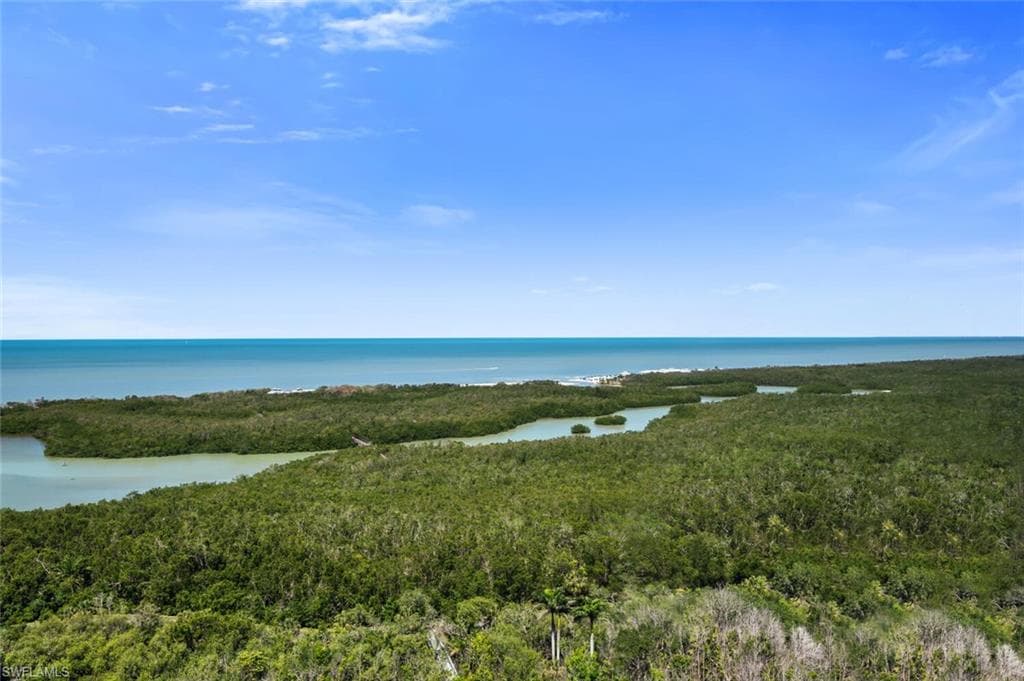 5601 Turtle Bay DR 2004 NAPLES, FL 34108